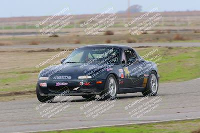 media/Jan-15-2023-CalClub SCCA (Sun) [[40bbac7715]]/Group 7/Qualifying (Sweeper)/